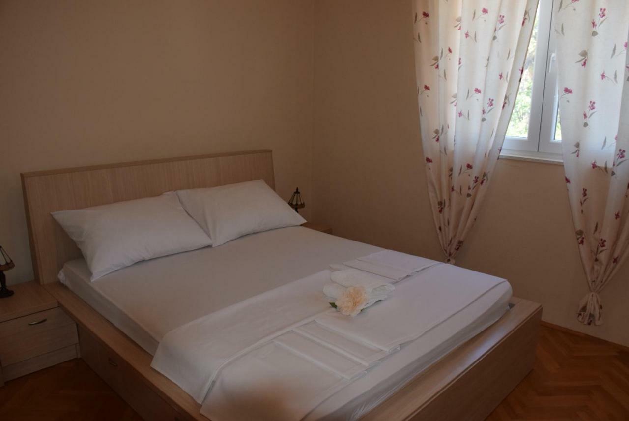 Apartments Zelic Vodice Extérieur photo