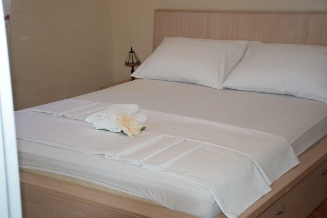 Apartments Zelic Vodice Extérieur photo