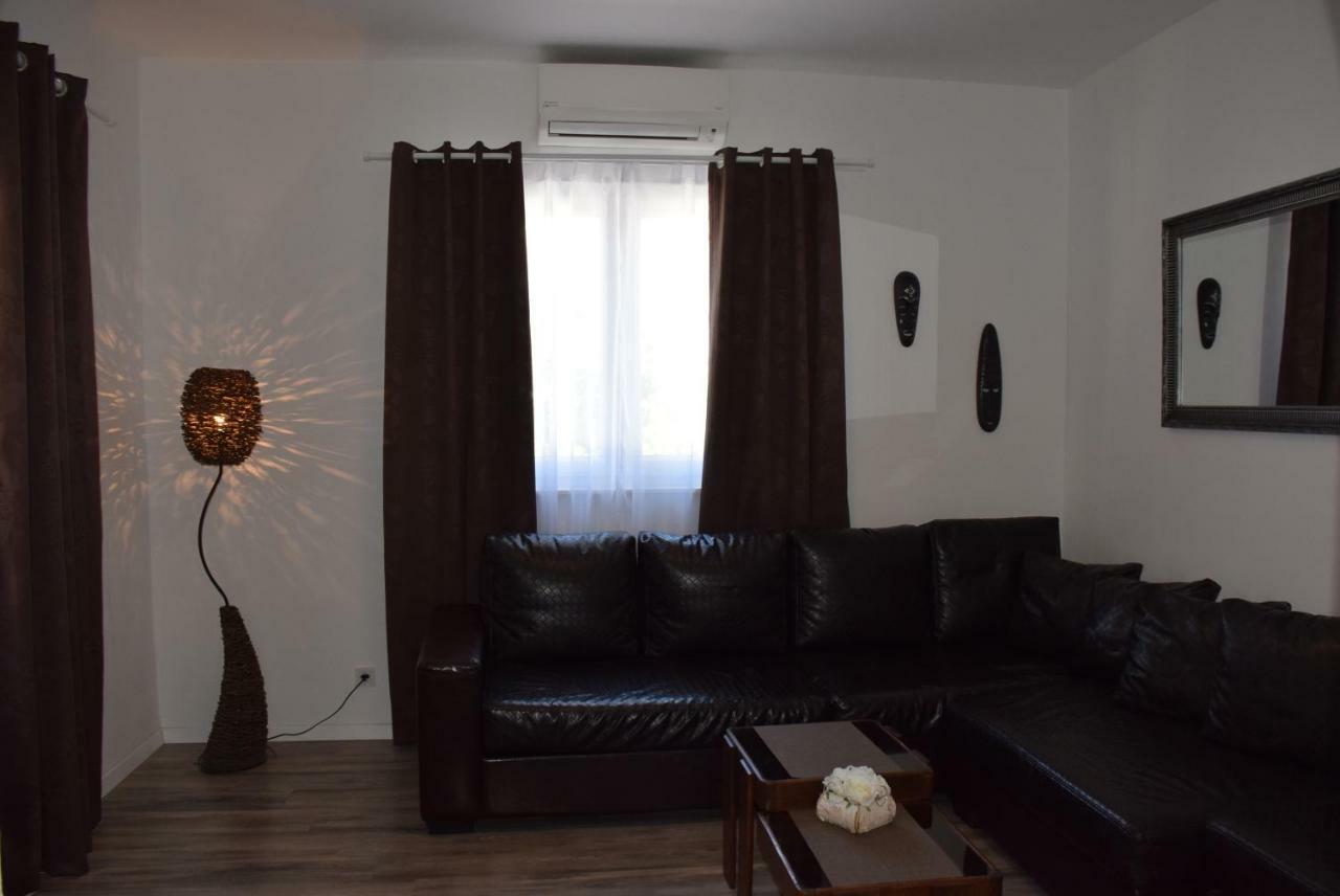 Apartments Zelic Vodice Extérieur photo