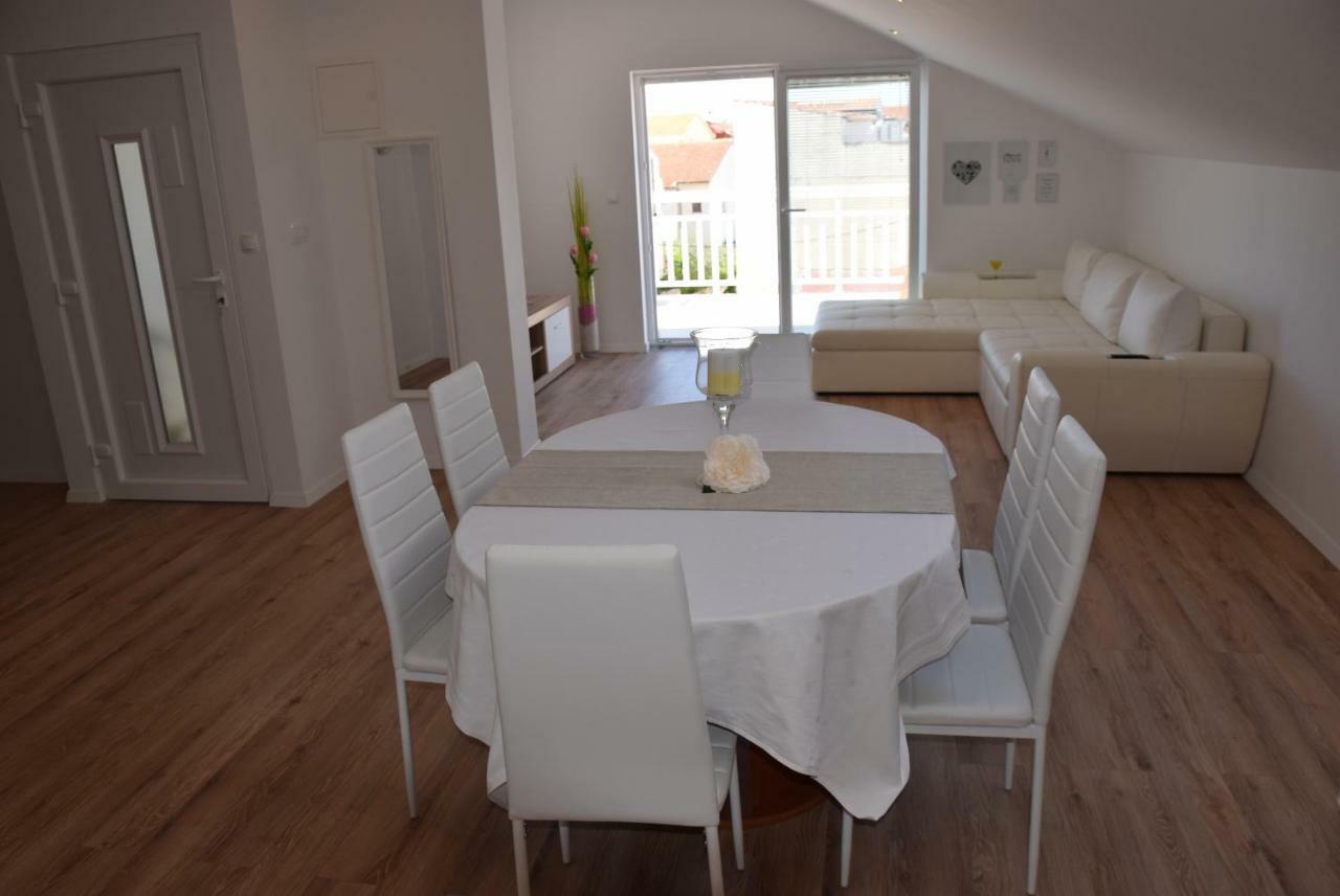 Apartments Zelic Vodice Extérieur photo