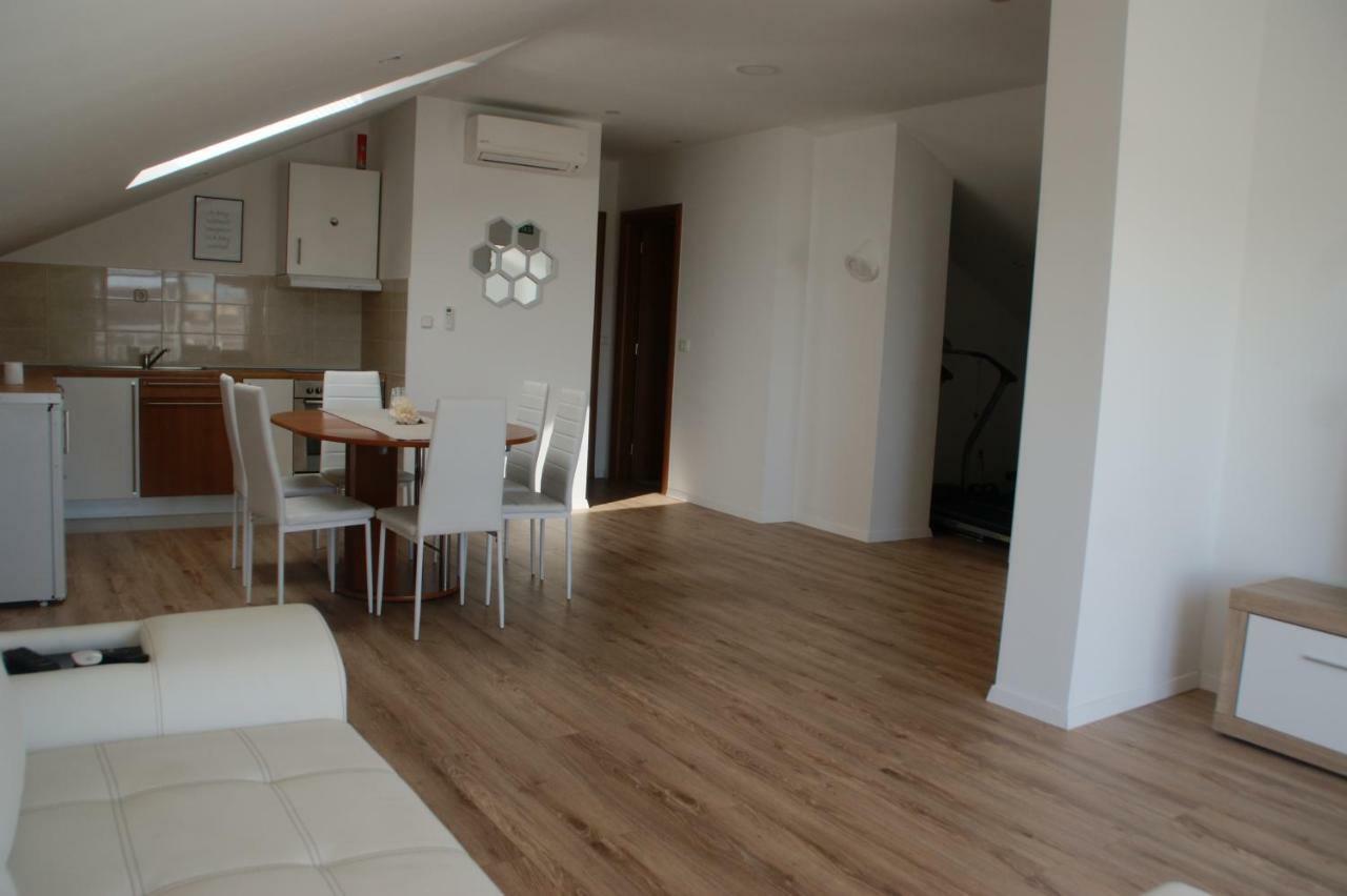 Apartments Zelic Vodice Extérieur photo
