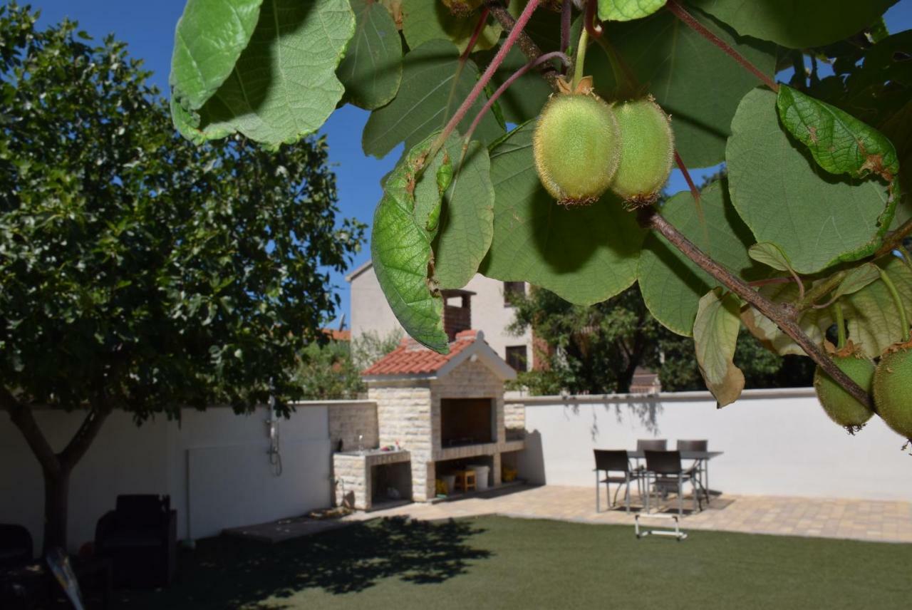 Apartments Zelic Vodice Extérieur photo