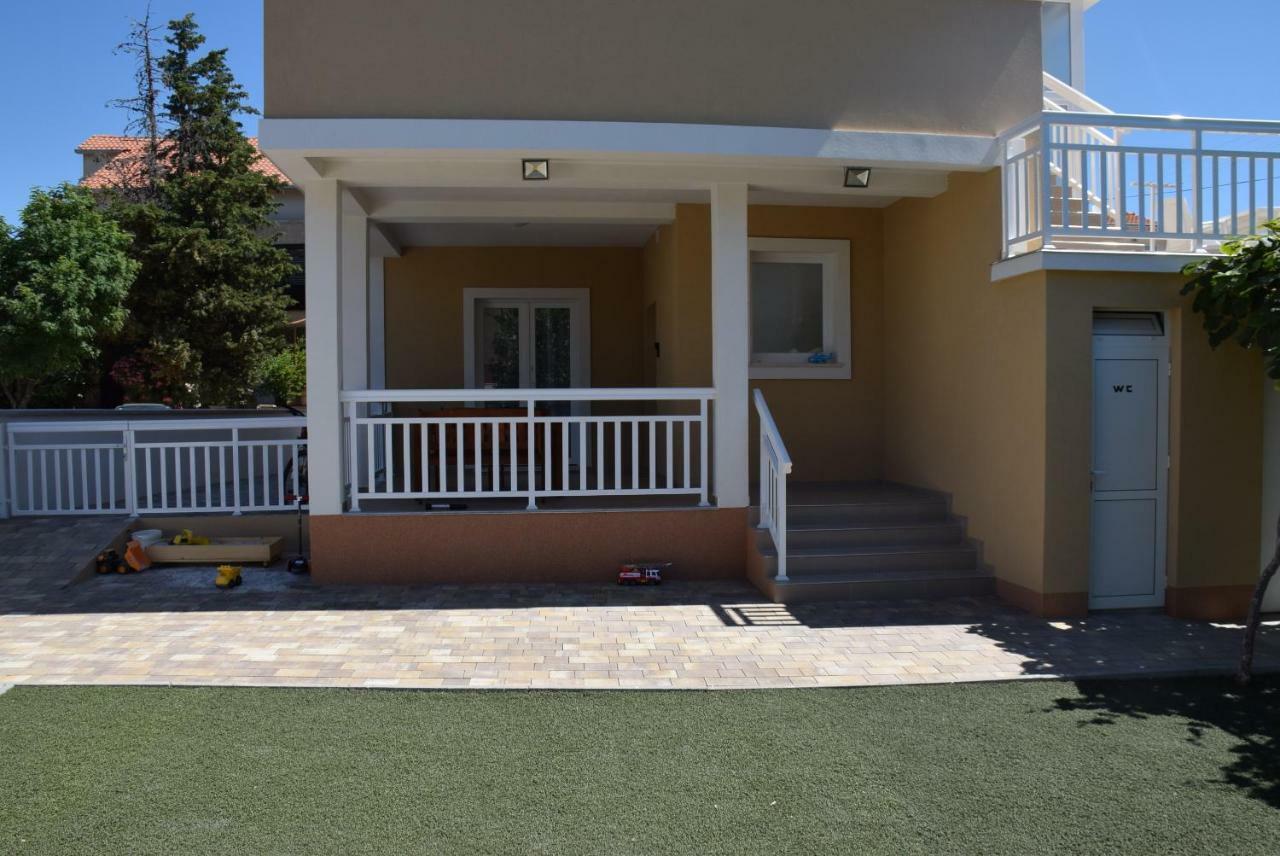 Apartments Zelic Vodice Extérieur photo