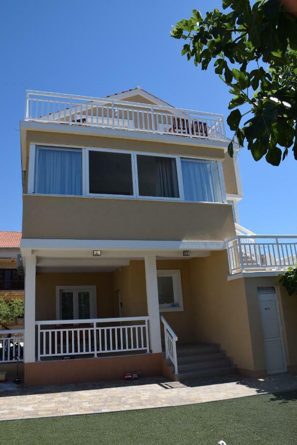 Apartments Zelic Vodice Extérieur photo