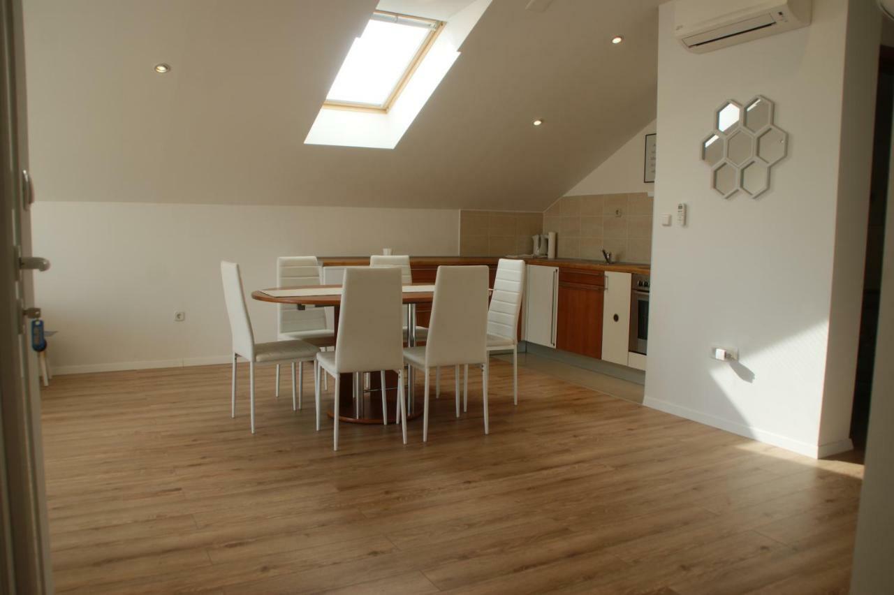 Apartments Zelic Vodice Extérieur photo